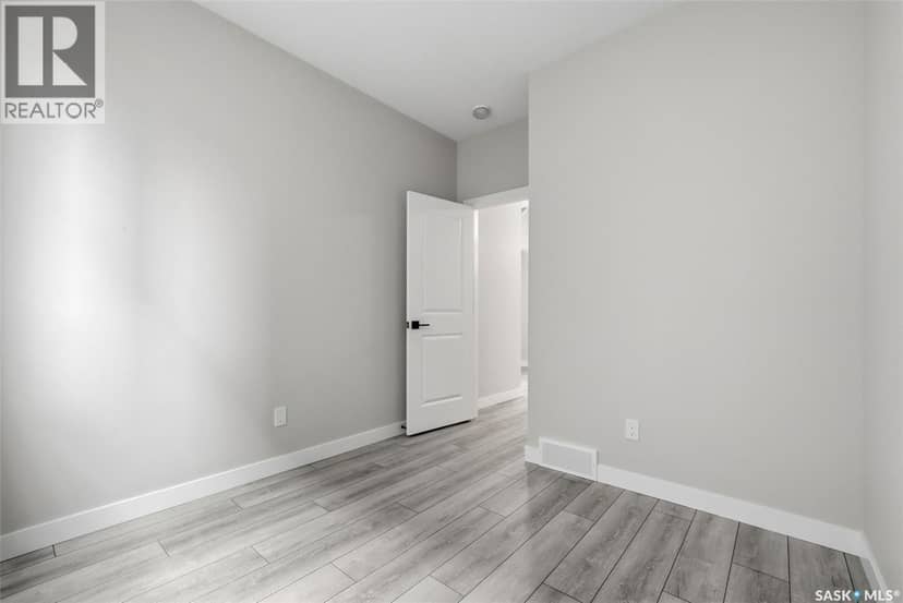 3240 Favel DRIVE — photo 13 of 38