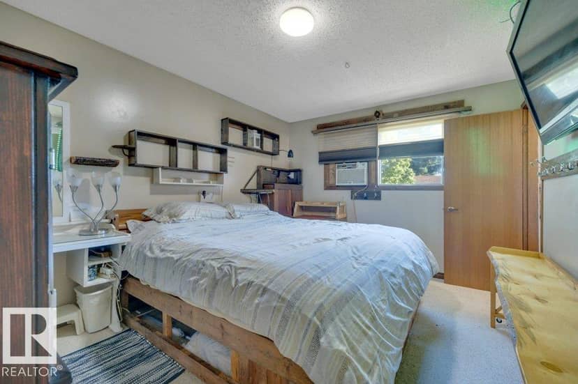147 Garwood CR — photo 19 of 40