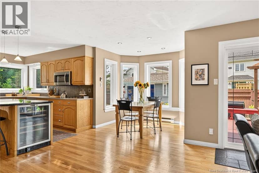 28 Basswood Court — photo 19 of 40