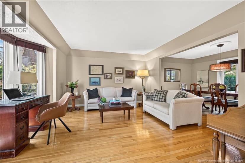 28 Basswood Court — photo 9 of 40