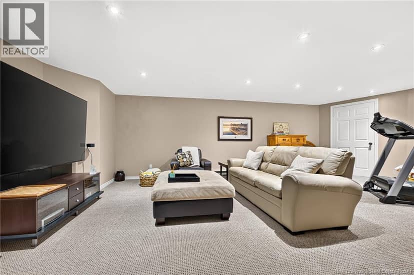 28 Basswood Court — photo 36 of 40