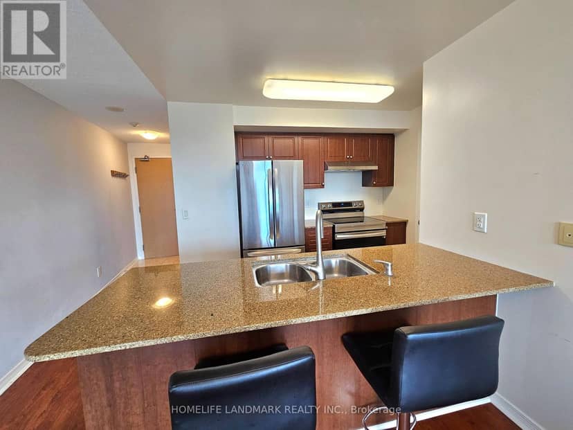 812 - 503 Beecroft Road, Toronto, photo 3