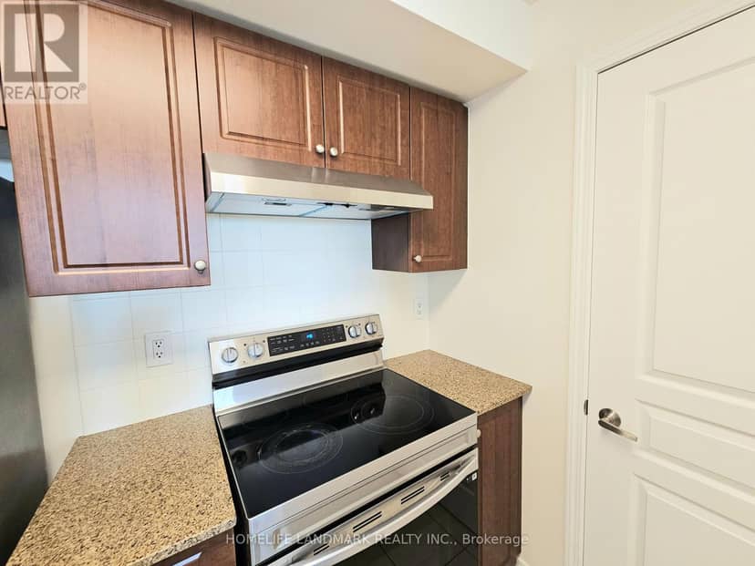 812 - 503 Beecroft Road, Toronto, photo 8