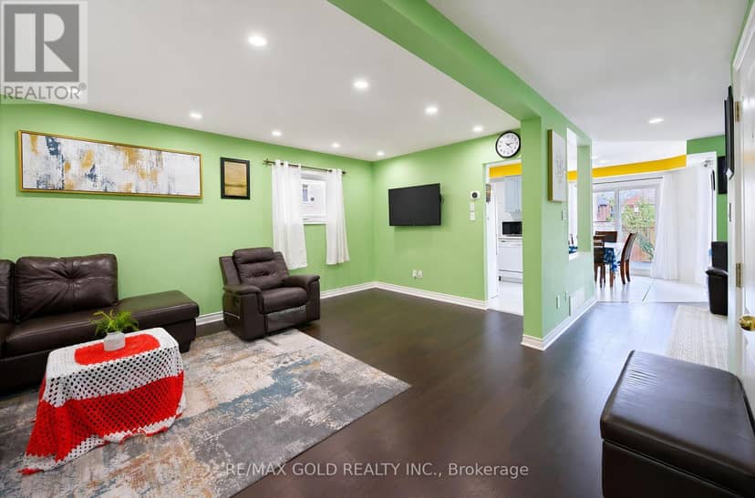 5261 River Forest Court — photo 11 of 40