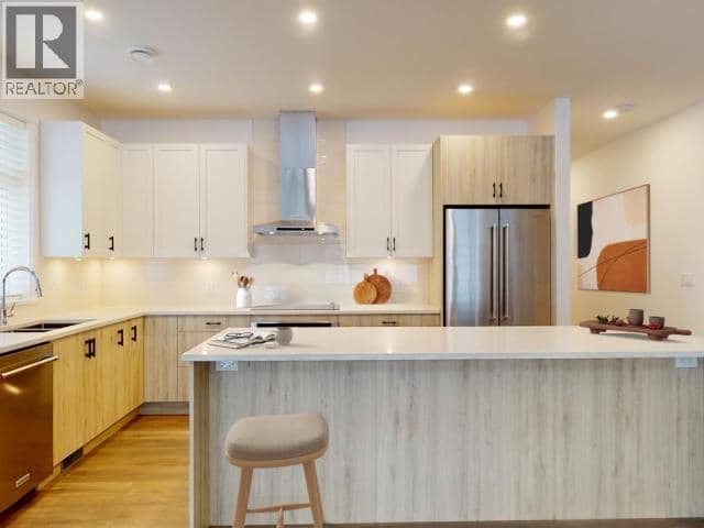 4078 SATURNA AVE, Powell River, photo 5