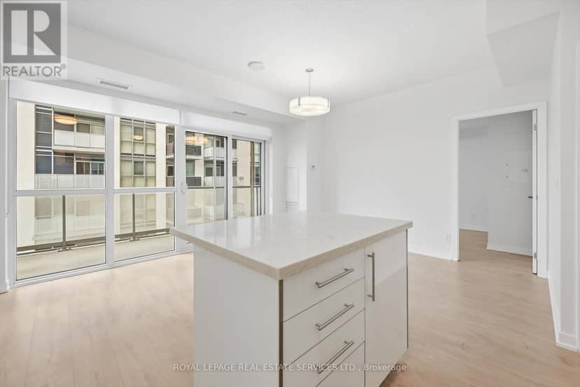 1410 - 2087 Fairview Street — photo 14 of 40