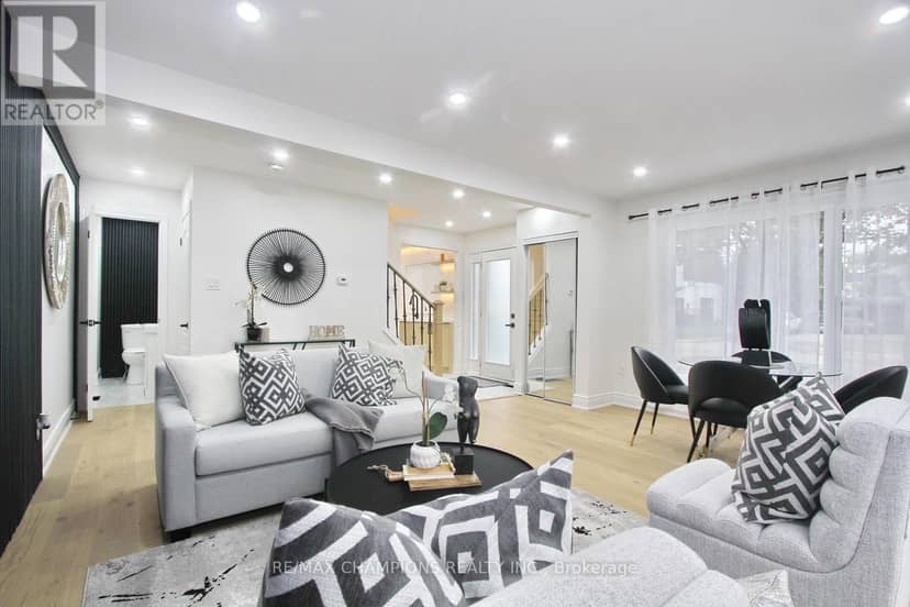 16 Glencairn Square — photo 12 of 40