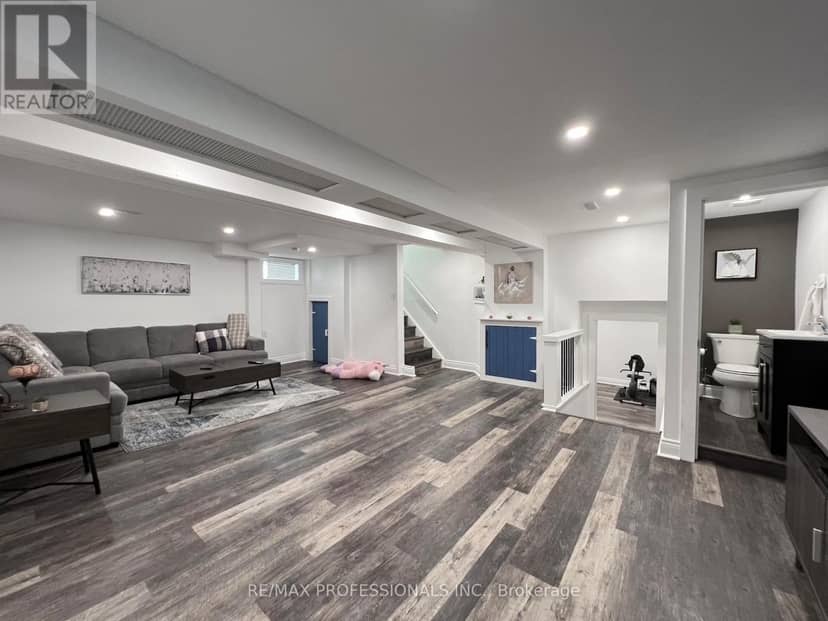 373 West Acres Drive — photo 17 of 32