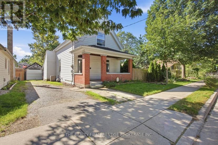 767 Elias Street N — photo 2 of 28