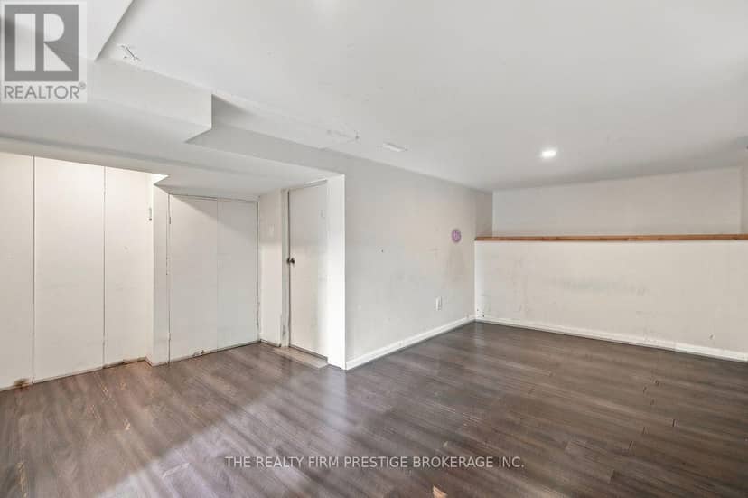 767 Elias Street N — photo 21 of 28