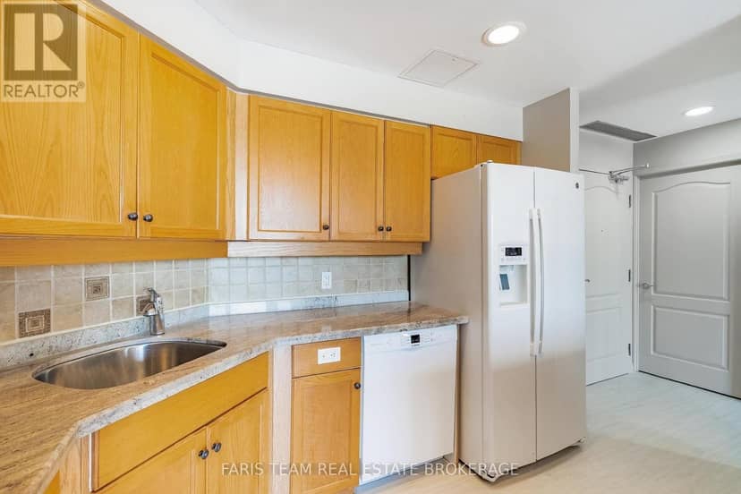 82 - 74 Ross Street — photo 10 of 32