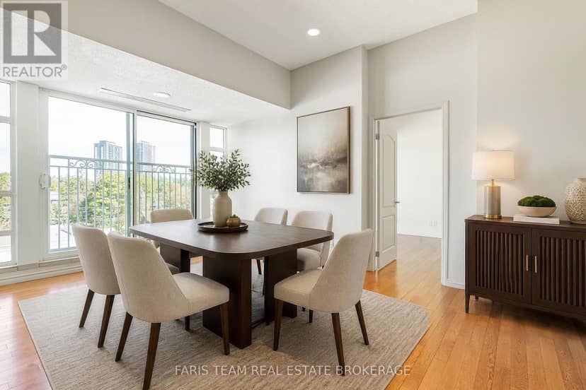 82 - 74 Ross Street — photo 13 of 32