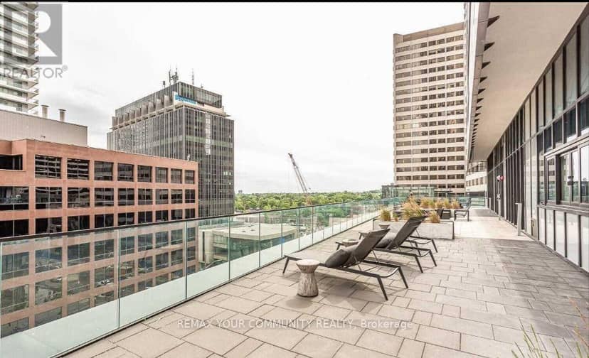4504 - 8 Eglinton Avenue E — photo 5 of 6