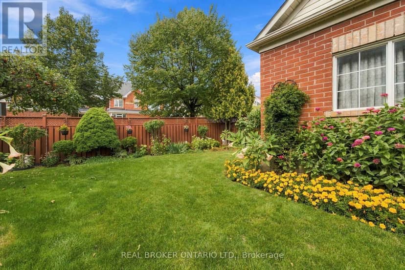 33 Pascoe Drive — photo 37 of 39