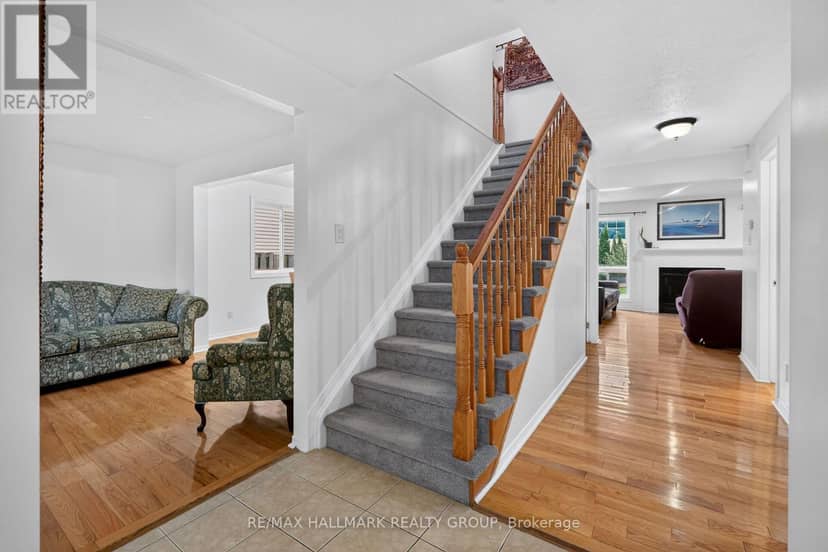 502 Rougemount Crescent — photo 37 of 40
