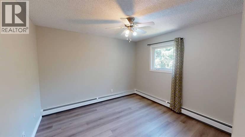 311, 401 Columbia Boulevard W, Lethbridge, photo 8