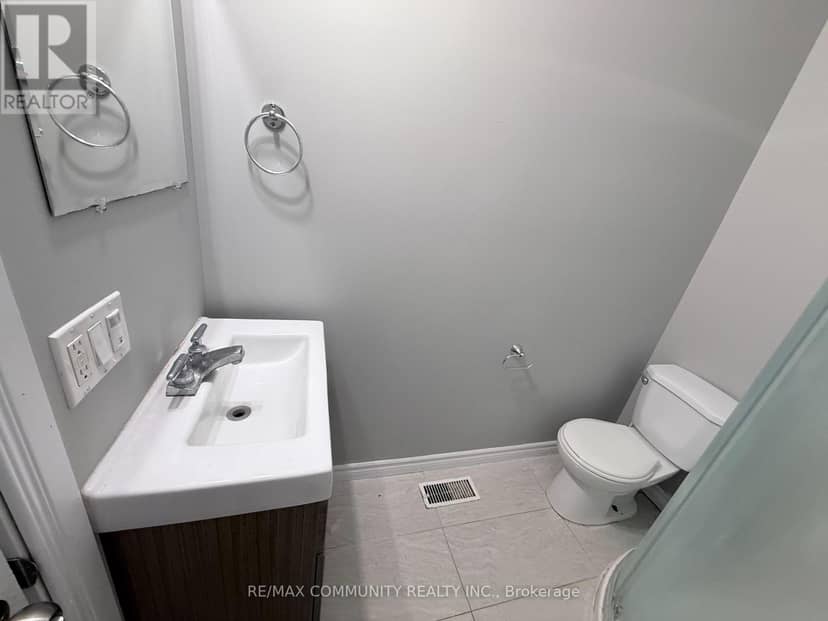 70 Huron Street — photo 12 of 23