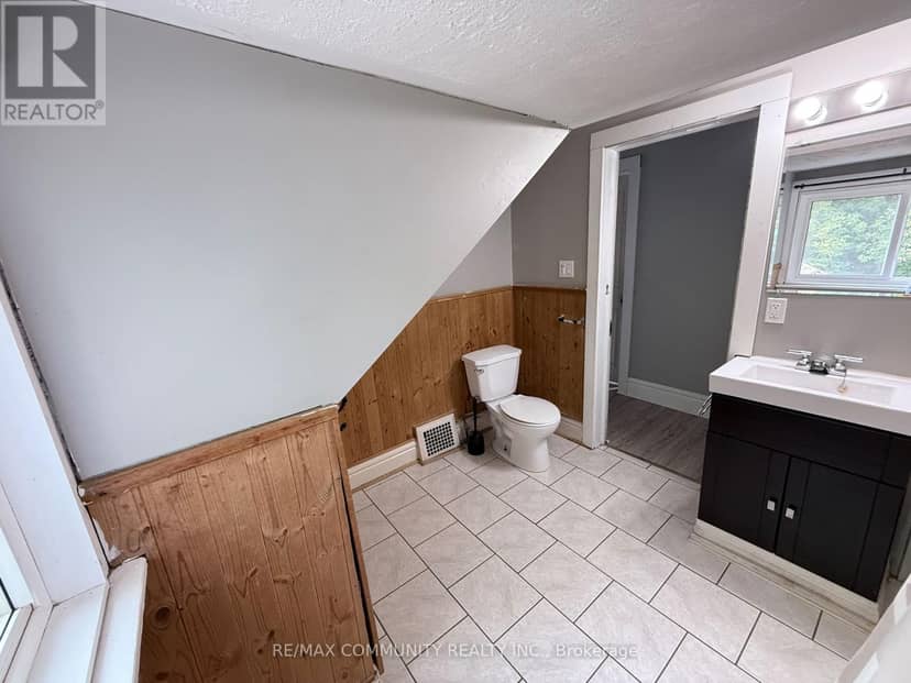 70 Huron Street — photo 14 of 23