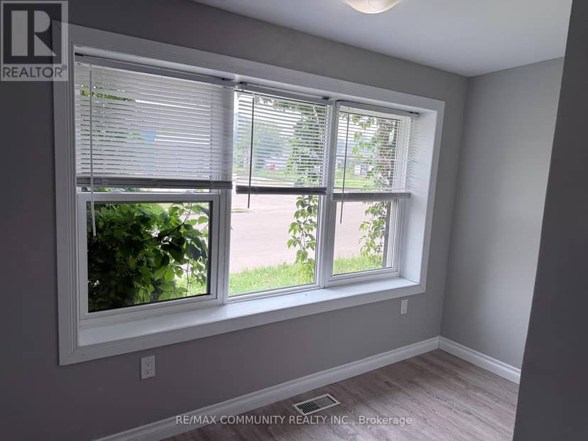 70 Huron Street — photo 17 of 23