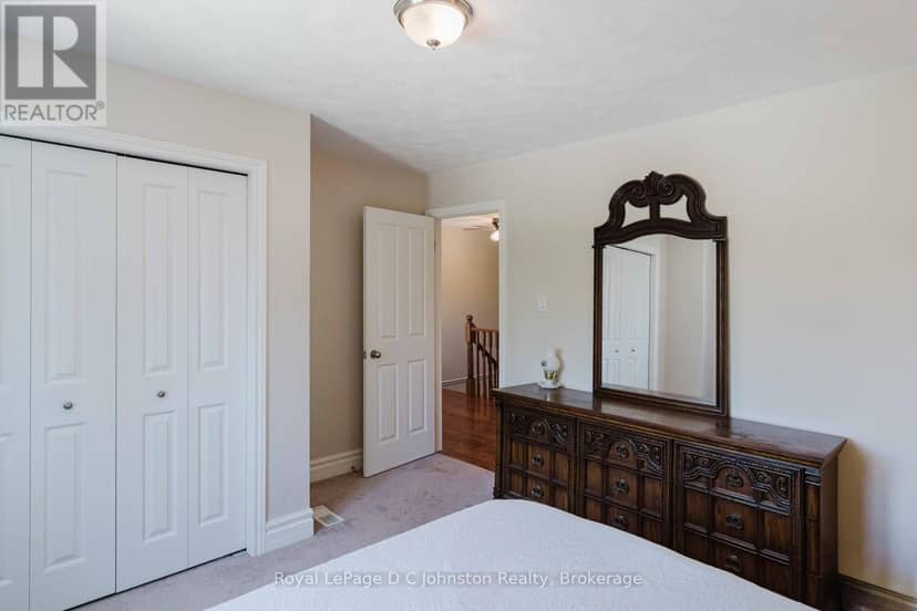 482 Creekwood Drive — photo 31 of 40