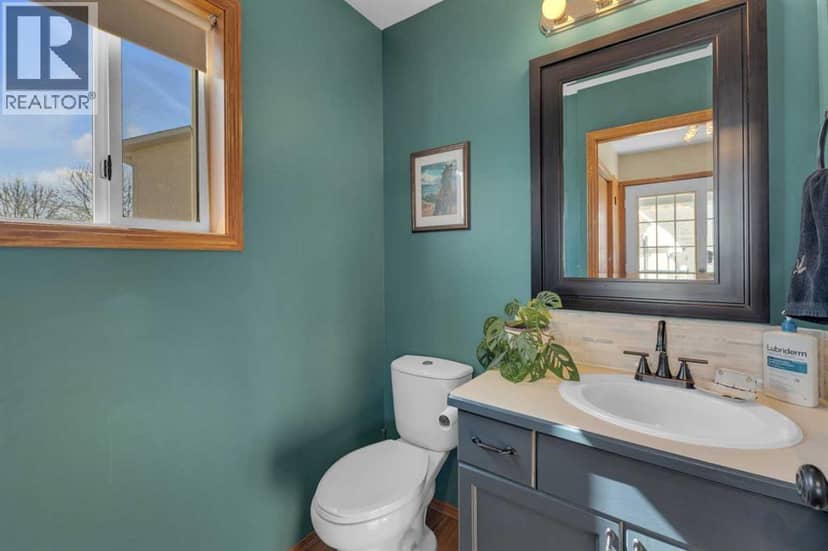 6134 52 Street Close — photo 27 of 40