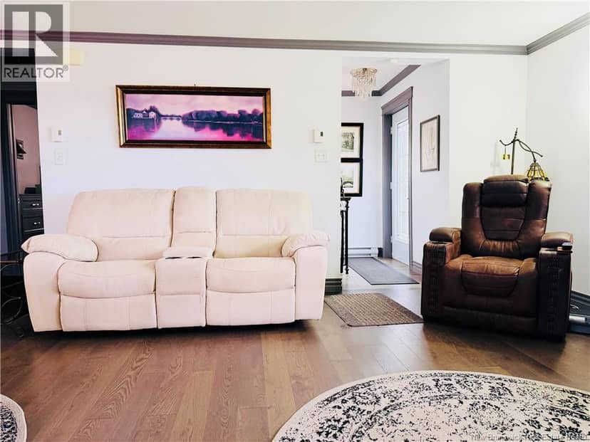 10 Thibodeau Lane — photo 13 of 40