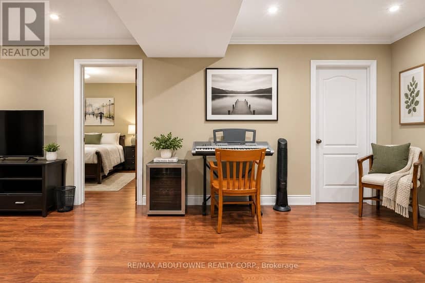 2033 Saxon Road — photo 32 of 40