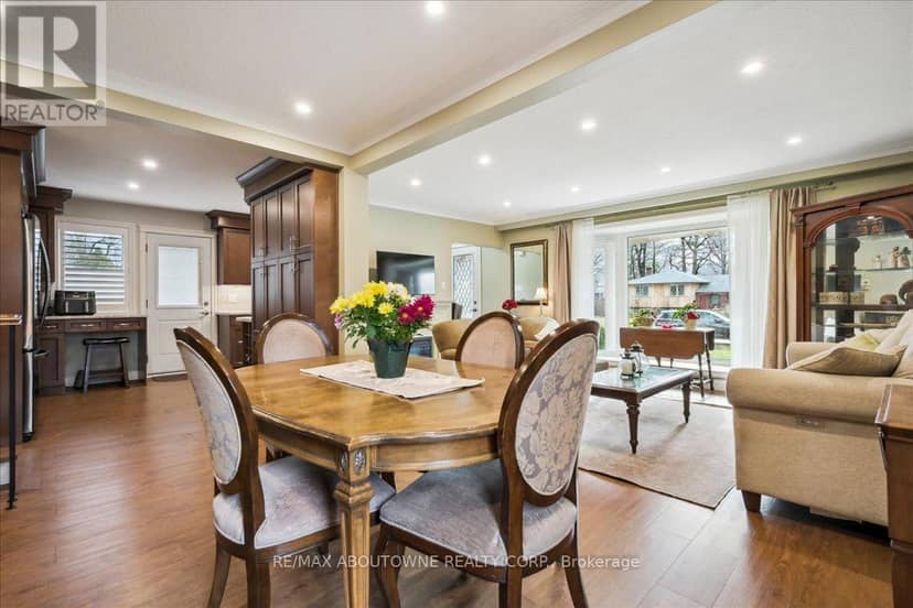 2033 Saxon Road — photo 12 of 40