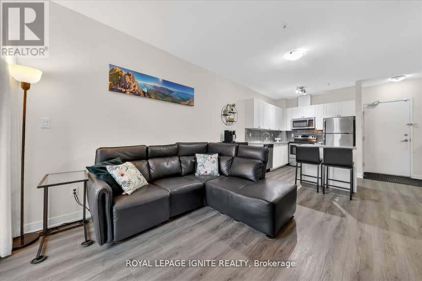 109 - 3560 St. Clair Avenue E — photo 16 of 30