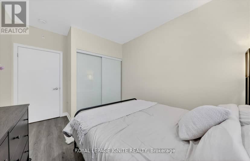 109 - 3560 St. Clair Avenue E — photo 23 of 30