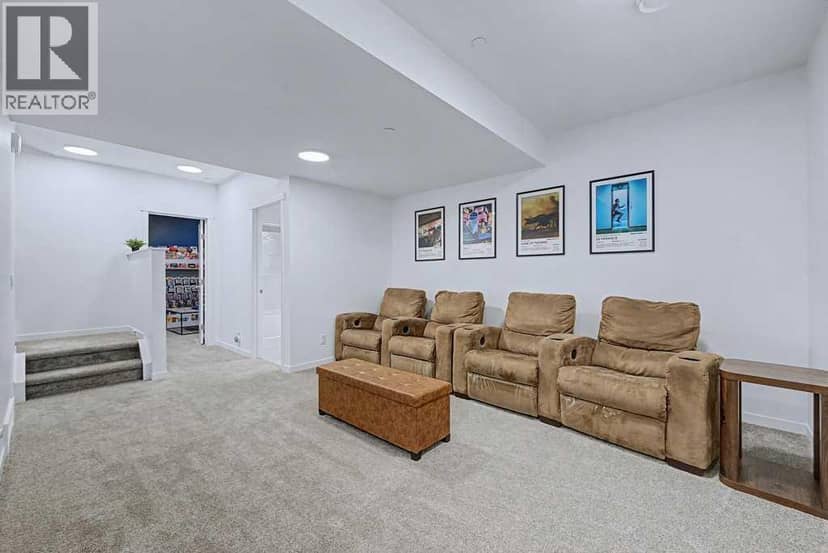 250 Hotchkiss Common SE — photo 37 of 40