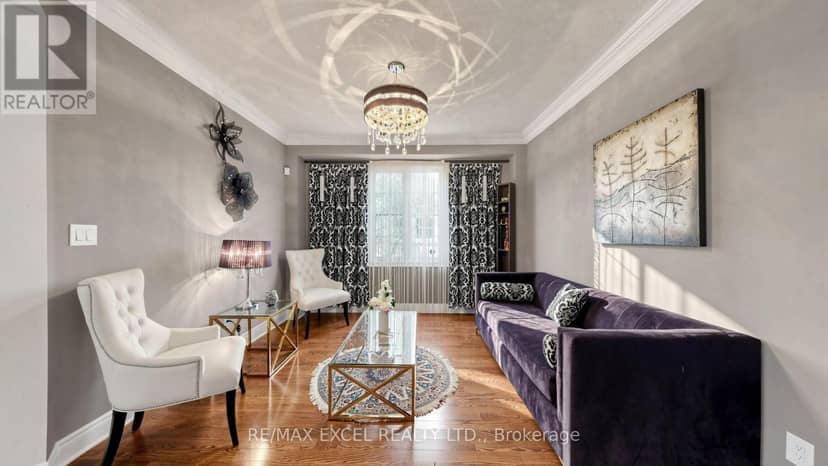 651 Via Romano Boulevard, Vaughan, photo 2