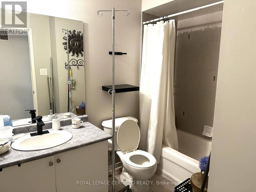 64 Admiral Crescent — photo 15 of 22