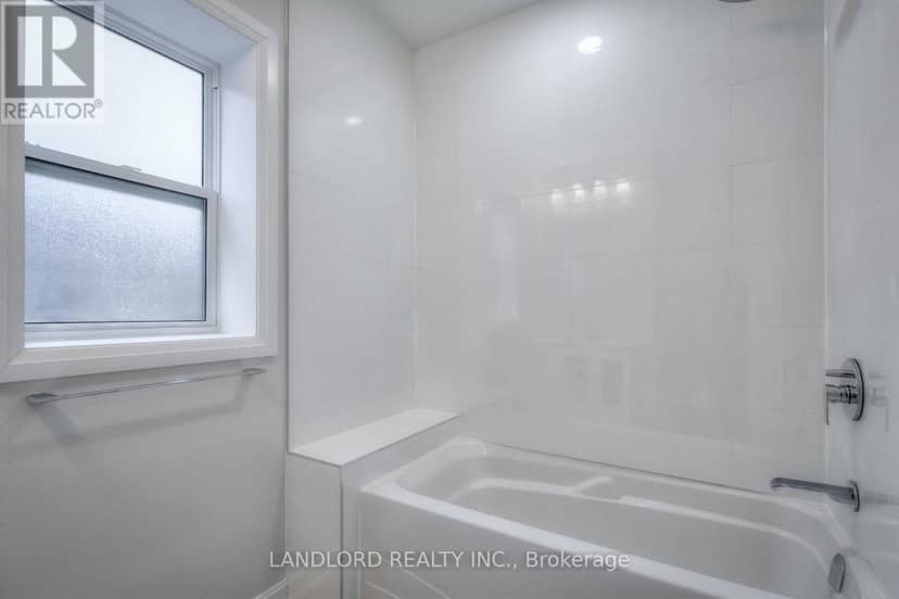 82 Parkway Avenue — photo 11 of 40