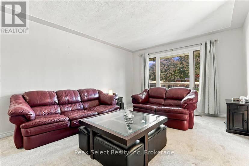 207 Byron Street — photo 14 of 40