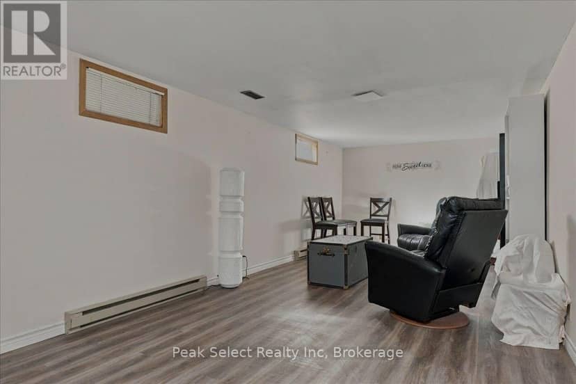 207 Byron Street — photo 26 of 40