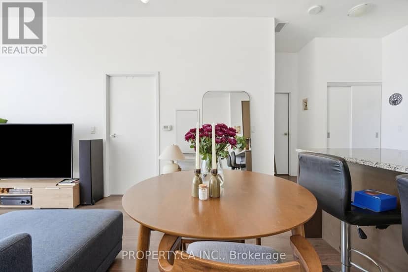 PH3608 - 89 Dunfield Avenue — photo 16 of 23