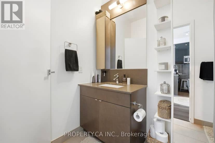 PH3608 - 89 Dunfield Avenue — photo 19 of 23