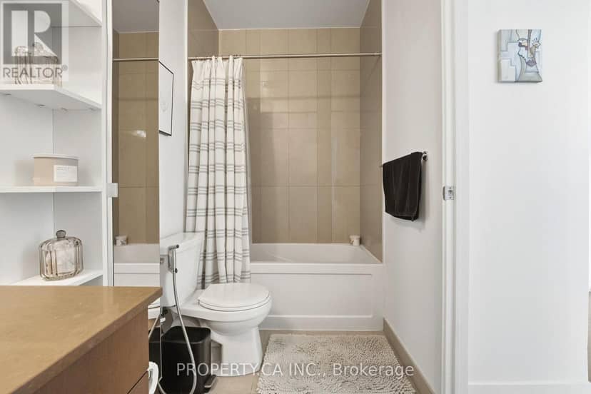 PH3608 - 89 Dunfield Avenue — photo 20 of 23