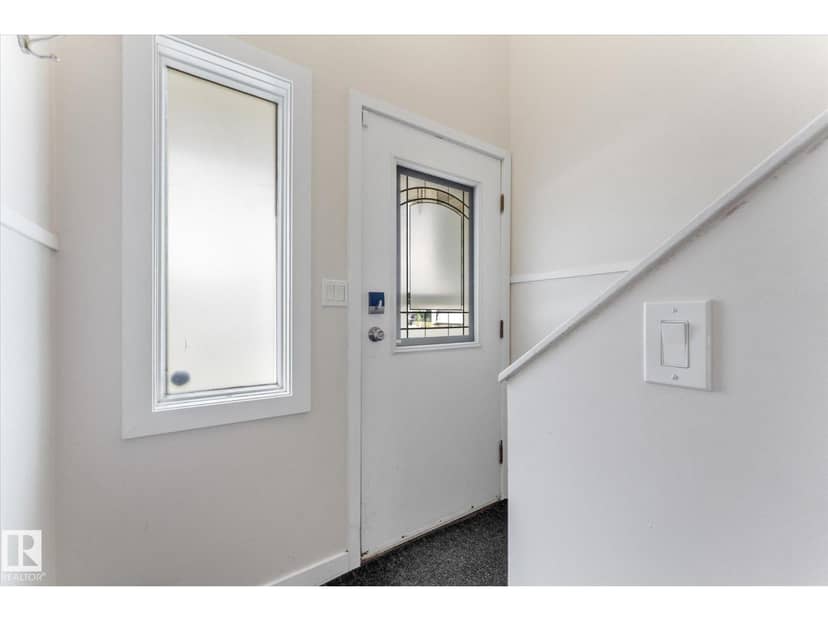 16012 98 AV NW, Edmonton, photo 7