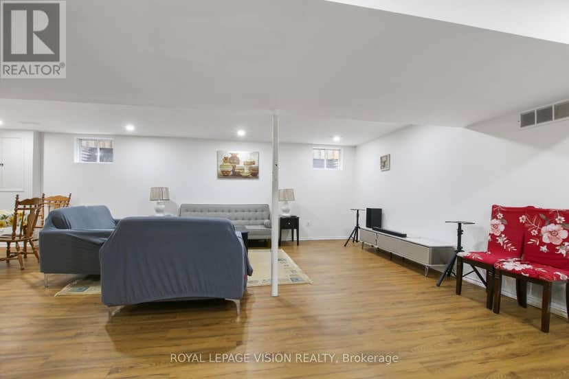 123 Chesham Avenue — photo 25 of 40