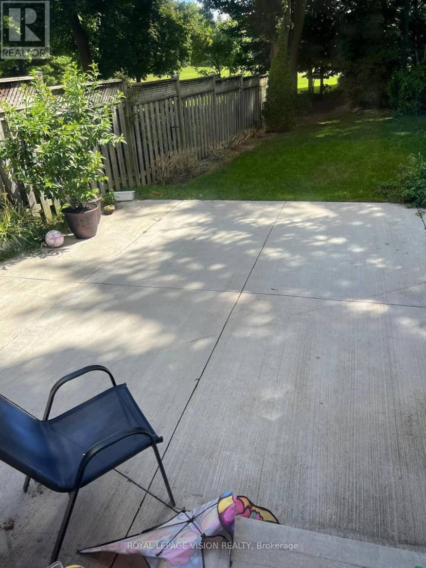 123 Chesham Avenue — photo 33 of 40