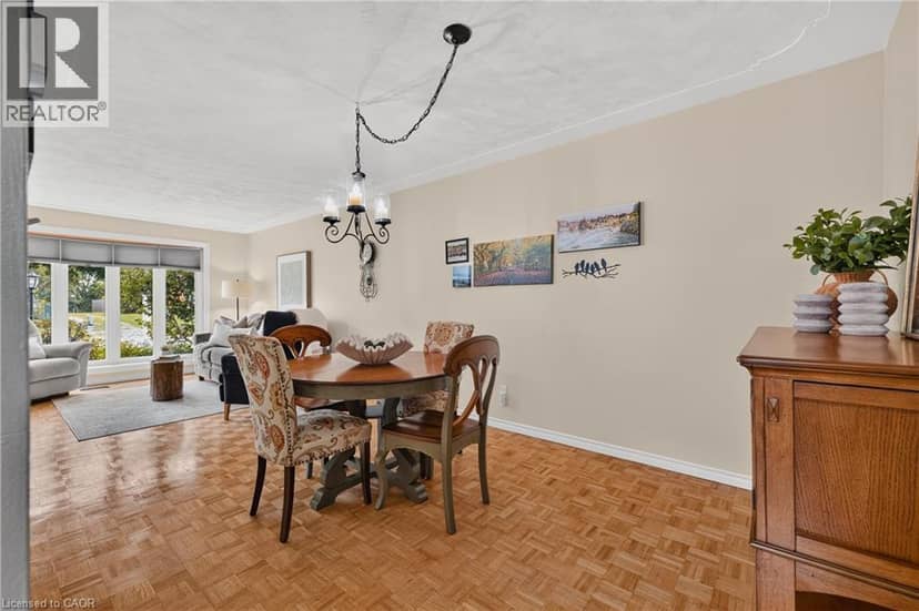 1393 PINEVIEW Avenue — photo 6 of 40