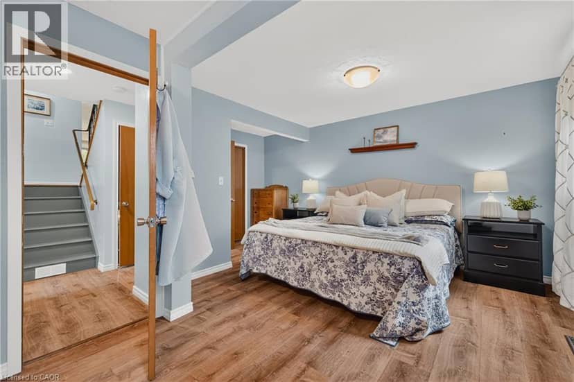 1393 PINEVIEW Avenue — photo 18 of 40