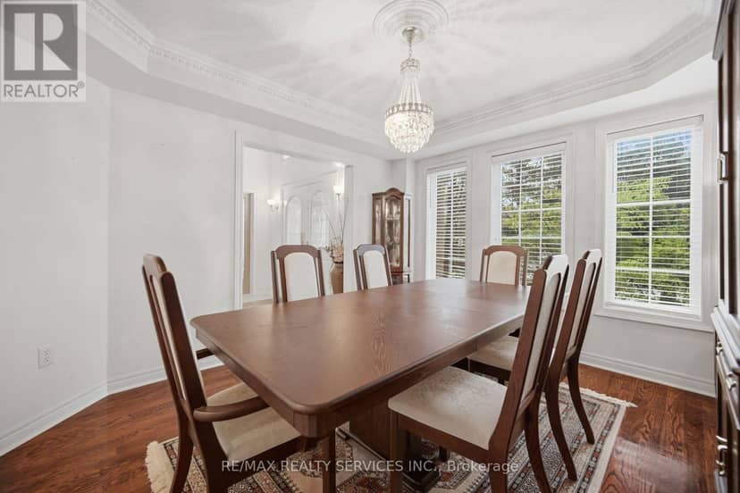 8 Riverbank Road — photo 10 of 40
