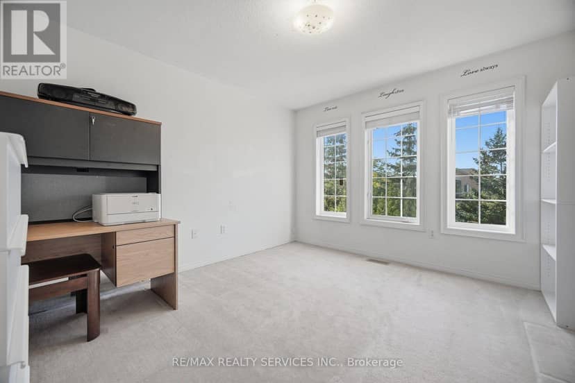8 Riverbank Road — photo 31 of 40
