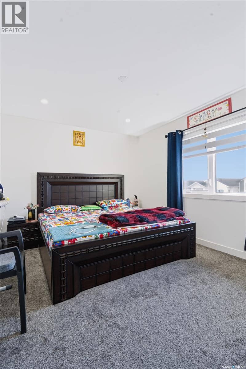 164 Thakur STREET — photo 16 of 34