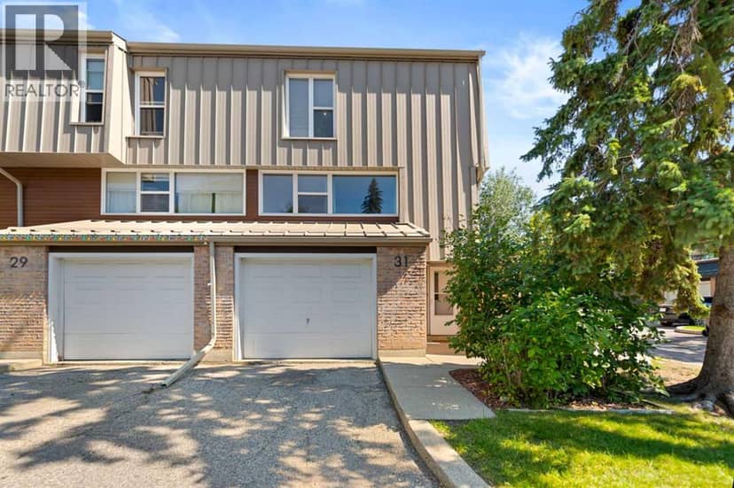 31 Brae Glen Court SW, Calgary