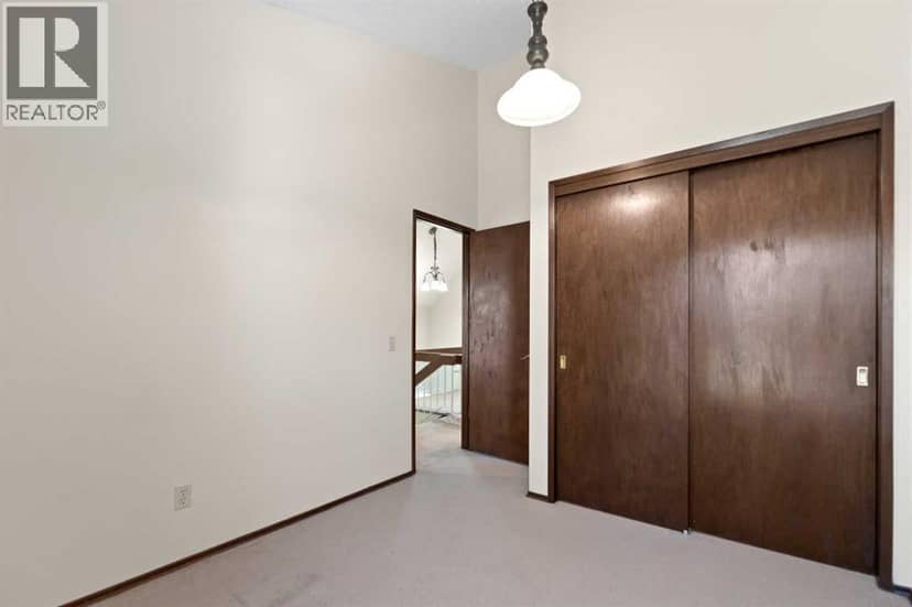 31 Brae Glen Court SW — photo 27 of 40