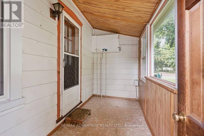 22383 Adelaide Road — photo 31 of 40